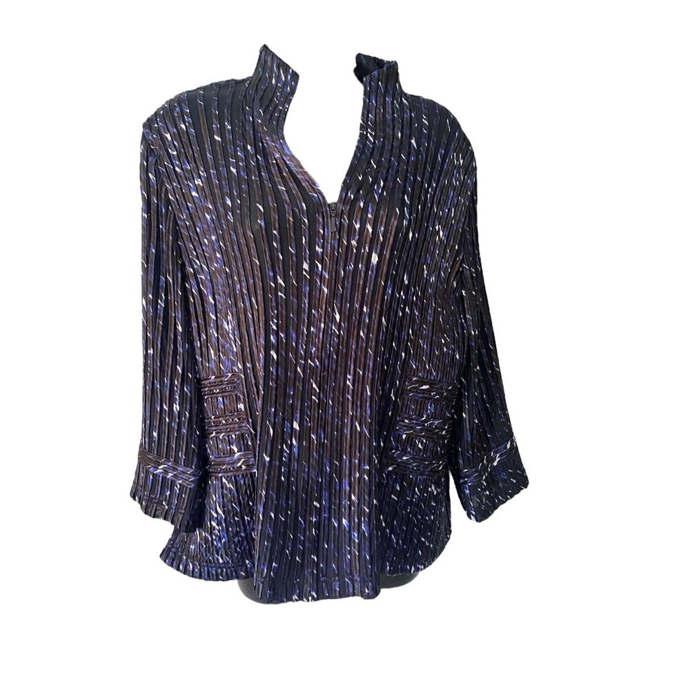 Travellers by Chico’s Blue Full Zip Sz L